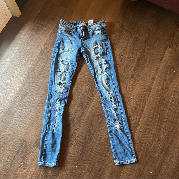 VIP Denim - VIP 1 distressed skinny jeans with patchwork